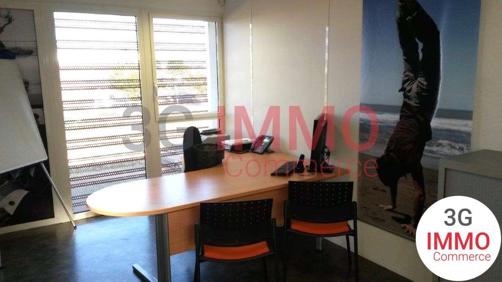 A louer bureau 11,8m² à Niort emplacement N°1