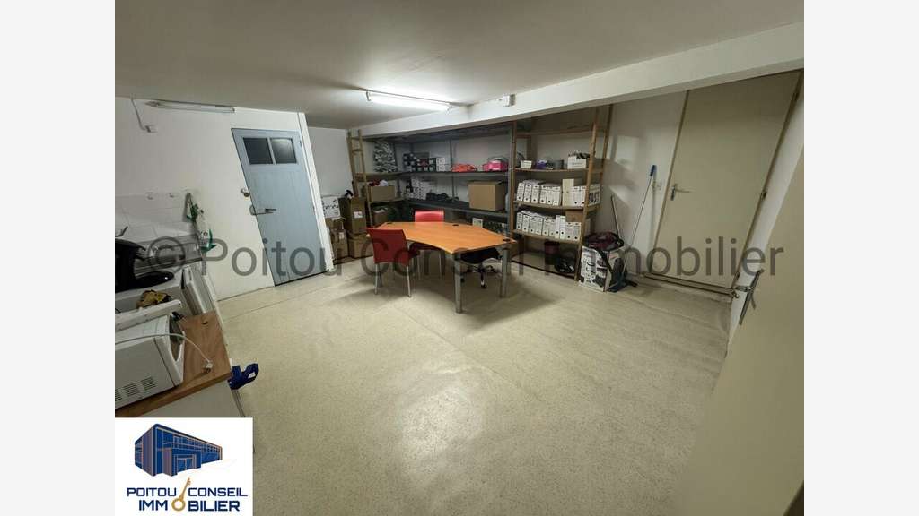 Bureaux Avenue de La Rochelle 80m² à Niort