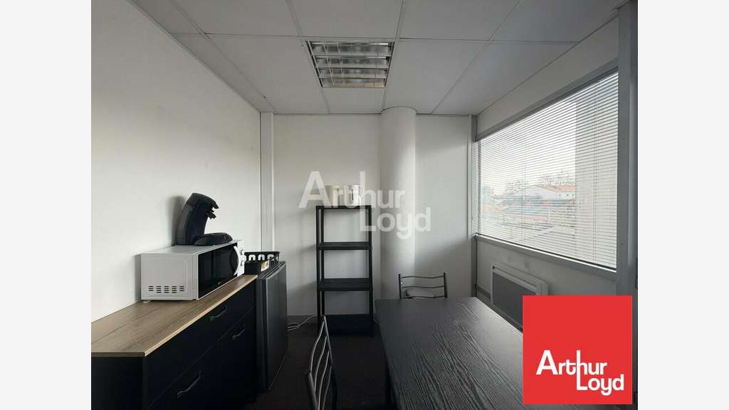 Bureaux de 75m² à louer proche centre de Niort
