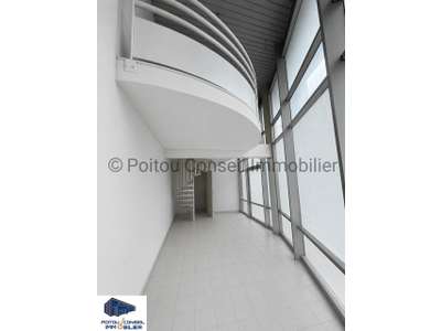 Location Locaux commerciaux - Boutiques à Niort