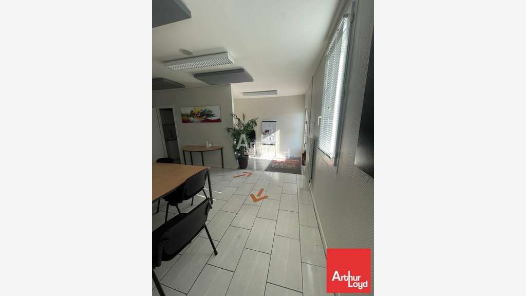 Loue bureaux de plain pied 217m² à Niort centre