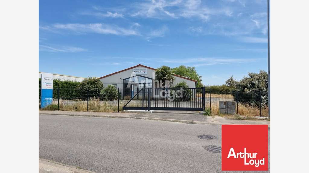 Loue bureaux de plain pied 217m² à Niort centre