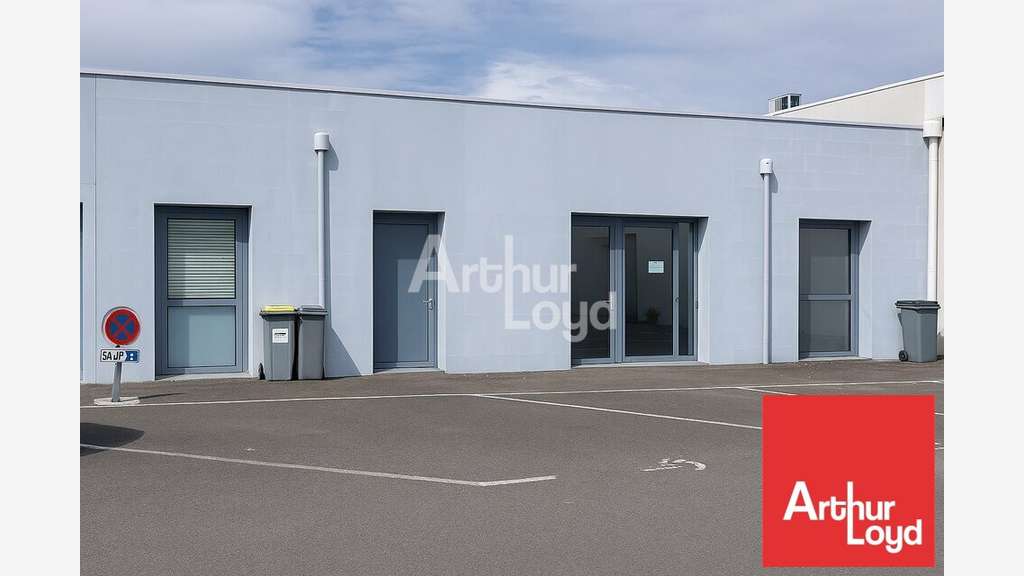 Bureaux et commerce de 87m² à louer à Niort