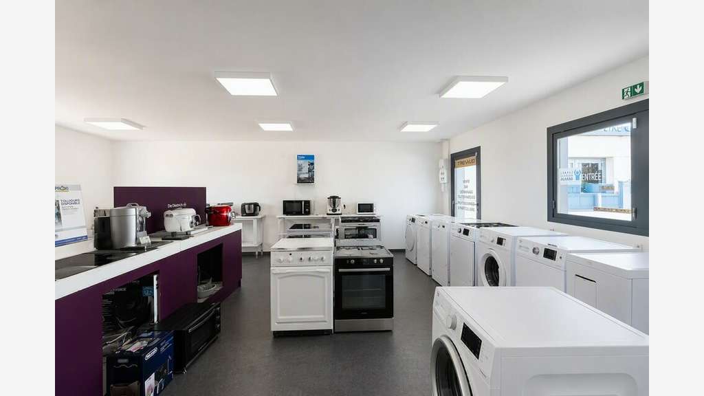 Bureaux et commerce de 87m² à louer à Niort