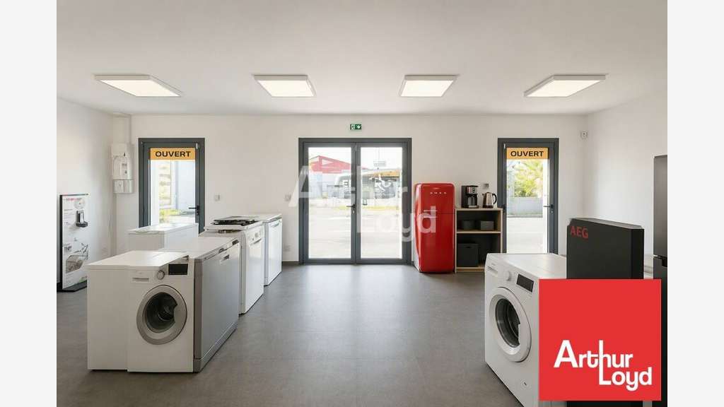 Bureaux et commerce de 87m² à louer à Niort