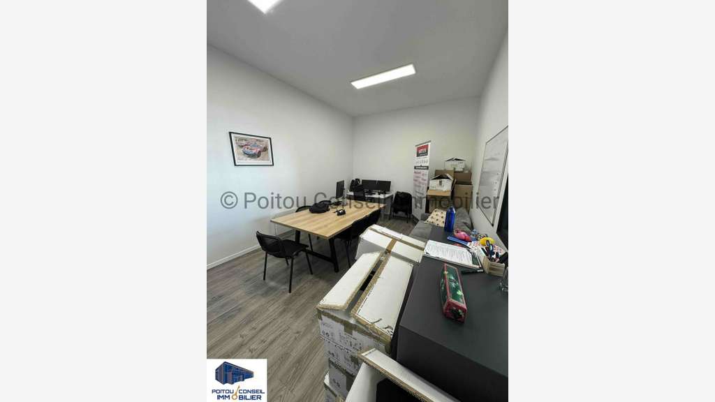 ZONE TERRE DE SPORT 68m2 LOCAL COMMERCIAL