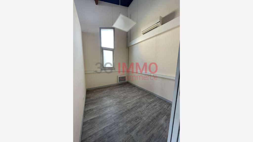Location bureaux 280m² prox avenue de Paris Niort