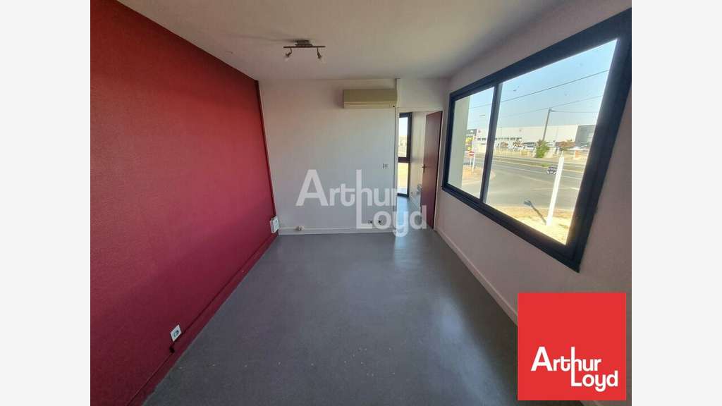 Bureaux de 160m² à louer dans le 79