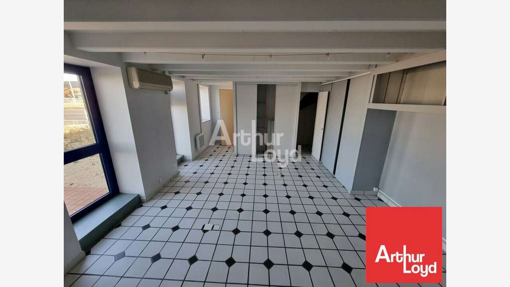 Bureaux de 160m² à louer dans le 79