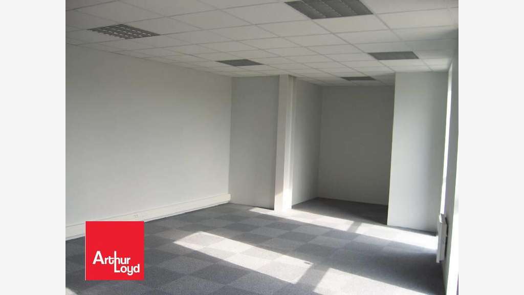 A louer bureaux 49m² Chartres Nogent le Phaye