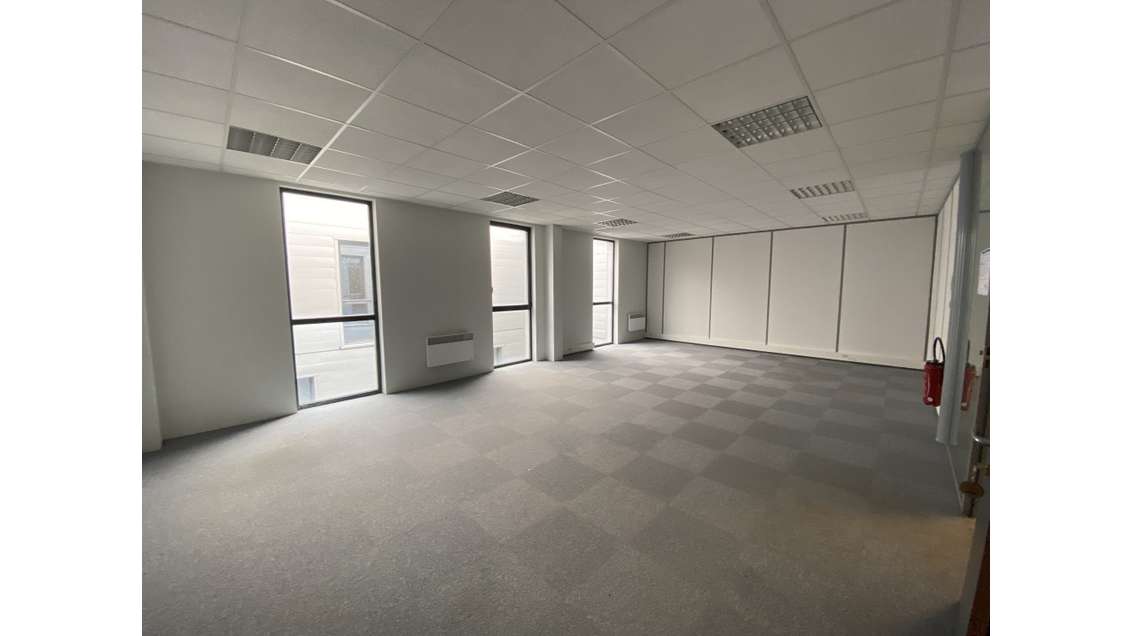 Bureaux de 30 à 47m² à louer à Chartres A11