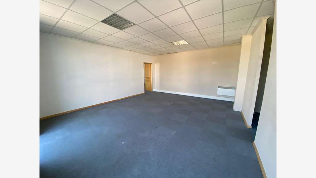 Bureaux 126m² à louer Nogent-le-Phaye