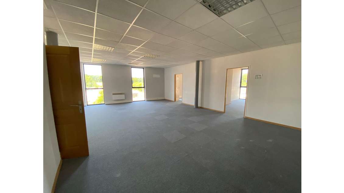 Bureaux 126m² à louer Nogent-le-Phaye