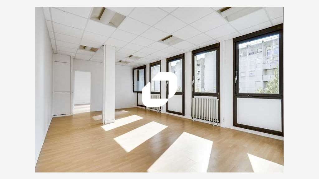 A louer Bureaux 157m² Noisiel