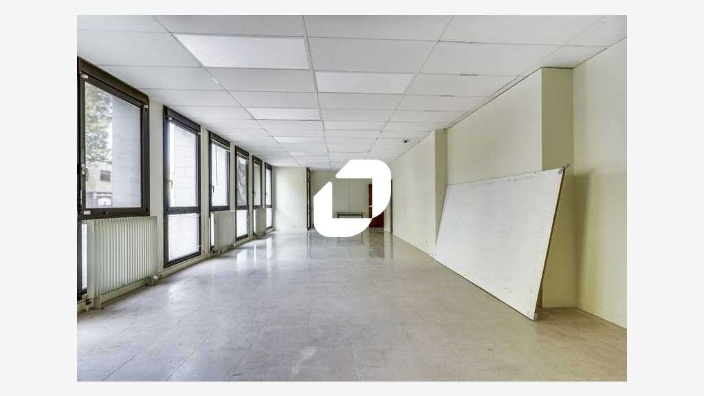 A louer Bureaux 157m² Noisiel