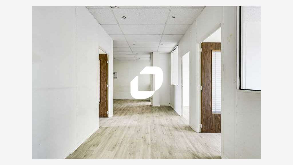 A louer Bureaux 157m² Noisiel