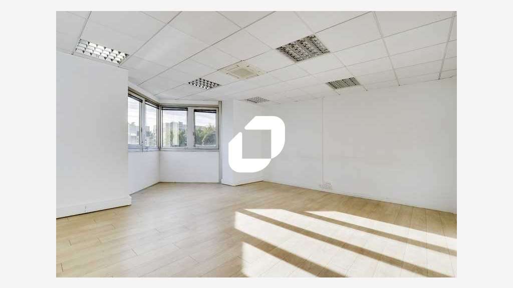 A louer Bureaux 257m² Noisiel