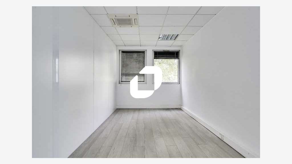 A louer Bureaux 258m² Noisiel