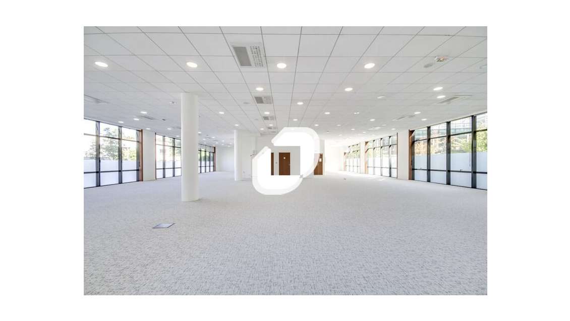 A louer Bureaux 409m² Noisy le grand