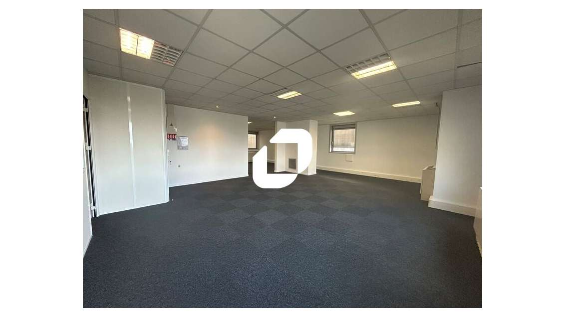 A louer Bureaux 133m² Noisy le grand