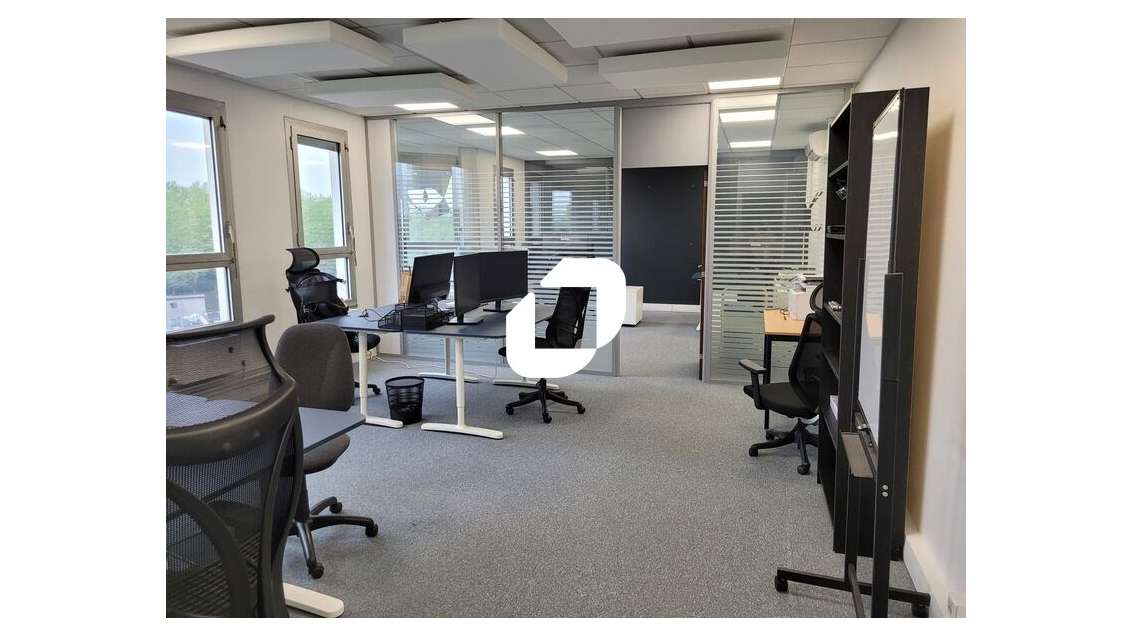 A louer Bureaux 176m² Noisy le grand
