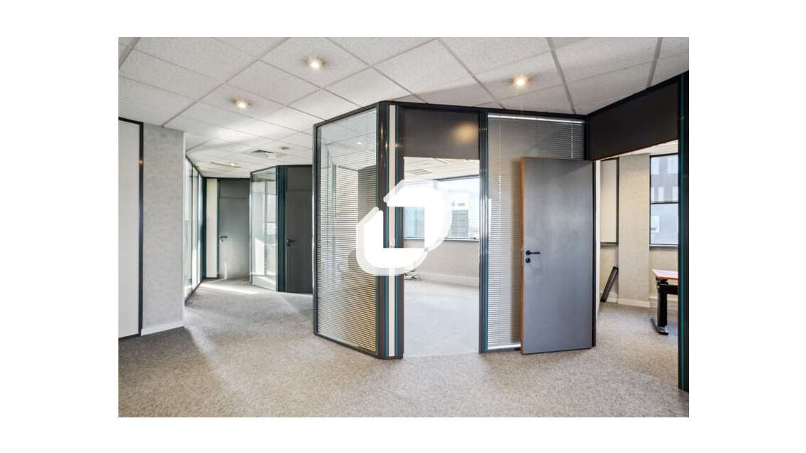 A louer Bureaux 1006m² Noisy le grand