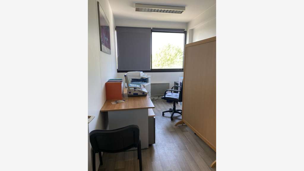 A louer bureaux 137m² au 4ème étage Noisy le Grand