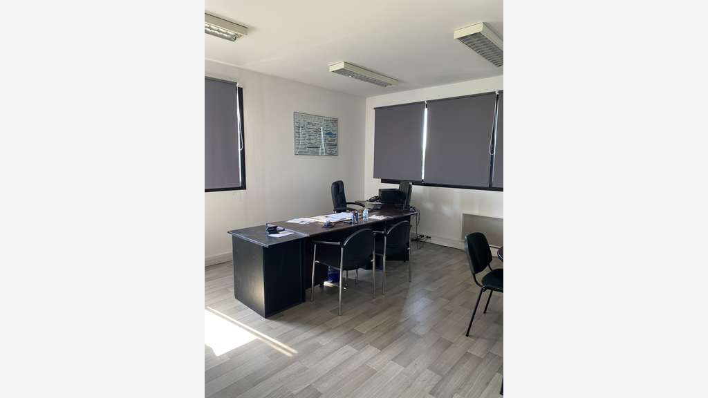 A louer bureaux 137m² au 4ème étage Noisy le Grand