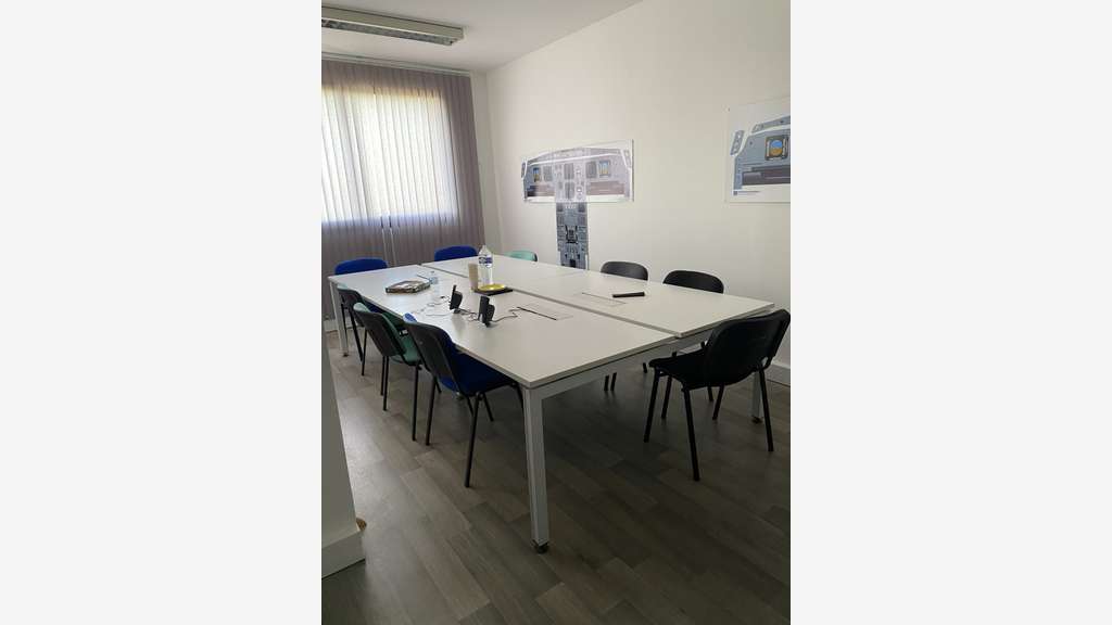 A louer bureaux 137m² au 4ème étage Noisy le Grand