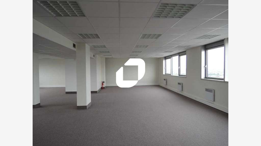 A louer Bureaux 320m² Noisy le grand