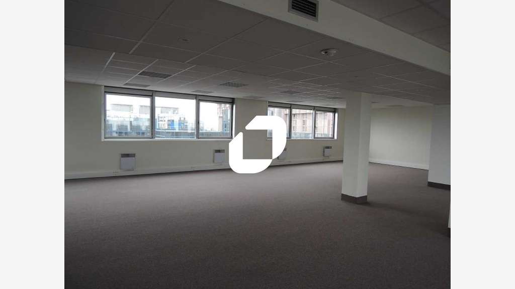 A louer Bureaux 250m² Noisy le grand