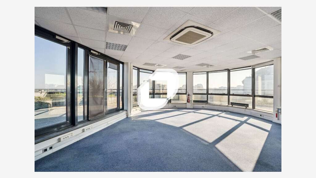 A louer Bureaux 1006m² Noisy le grand