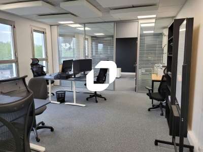 A louer Bureaux 176m² Noisy le grand