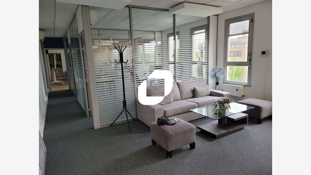 A louer Bureaux 176m² Noisy le grand