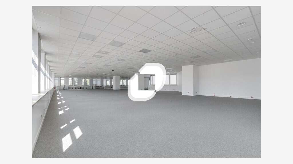 A louer Bureaux 956m² Noisy le grand