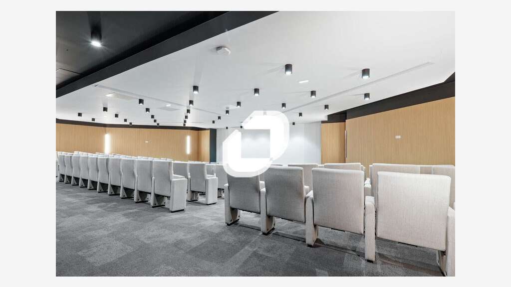 A louer Bureaux 956m² Noisy le grand