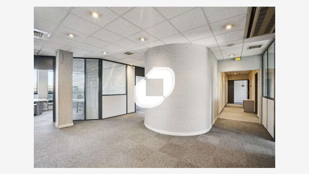 A louer Bureaux 275m² Noisy le grand