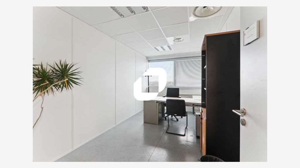 A louer Bureaux 3933m² Noisy le grand