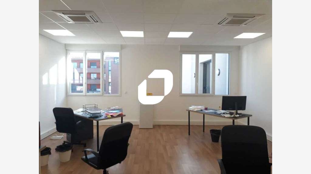 A louer Bureaux 80m² Noisy le grand