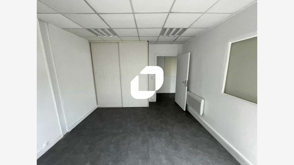 A louer Bureaux 200m² Noisy le grand