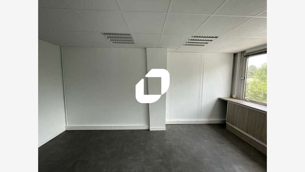 A louer Bureaux 200m² Noisy le grand