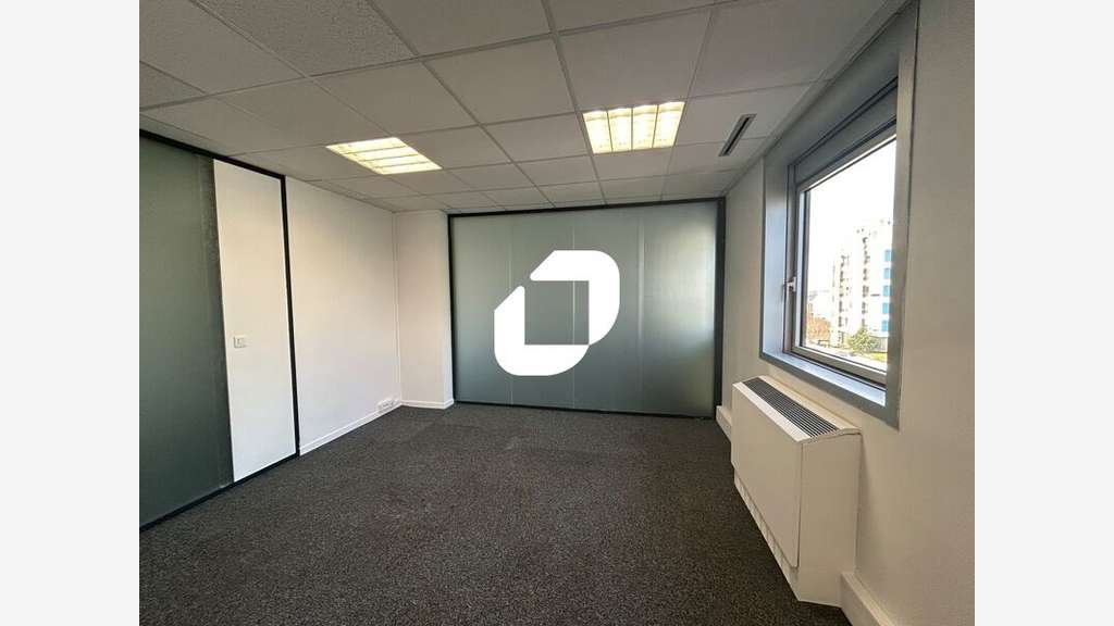 A louer Bureaux 97m² Noisy le grand