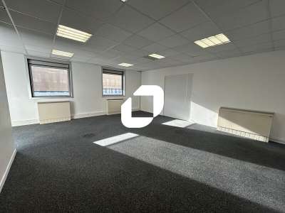 A louer Bureaux 97m² Noisy le grand