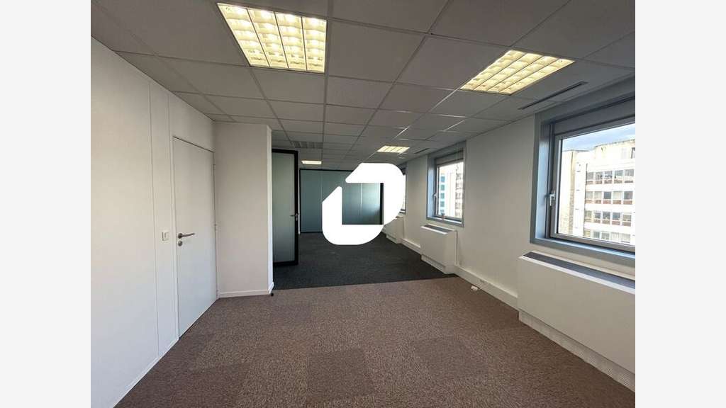 A louer Bureaux 97m² Noisy le grand
