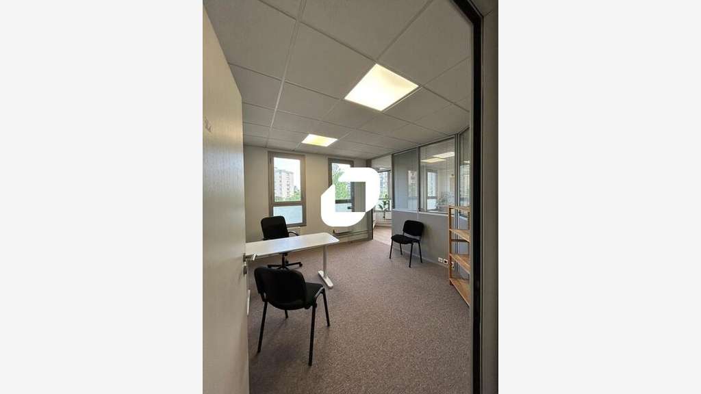 A louer Bureaux 103m² Noisy le grand