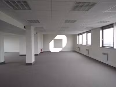 A louer Bureaux 250m² Noisy le grand