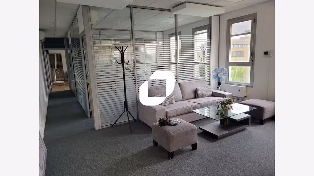 A louer Bureaux 176m² Noisy le grand