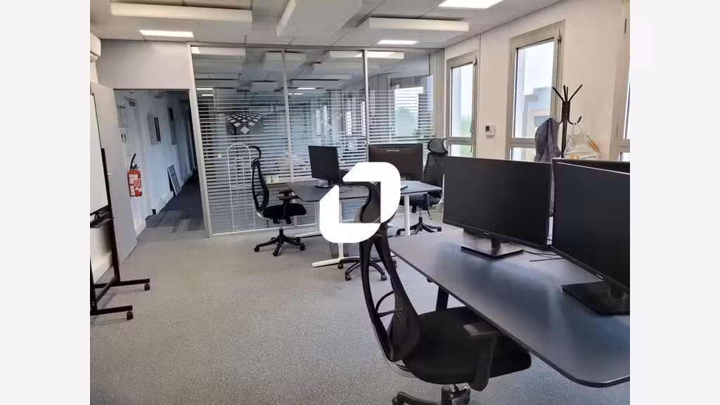 A louer Bureaux 176m² Noisy le grand