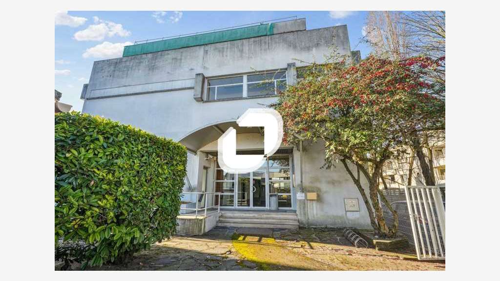 A louer Bureaux 785m² Noisy le sec