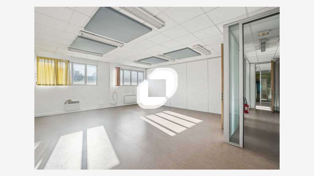 A louer Bureaux 785m² Noisy le sec